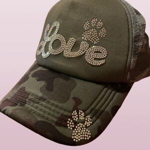 Camo Print Trucker Hat - LOVE PAW Bling Bling Rhinestones🐾